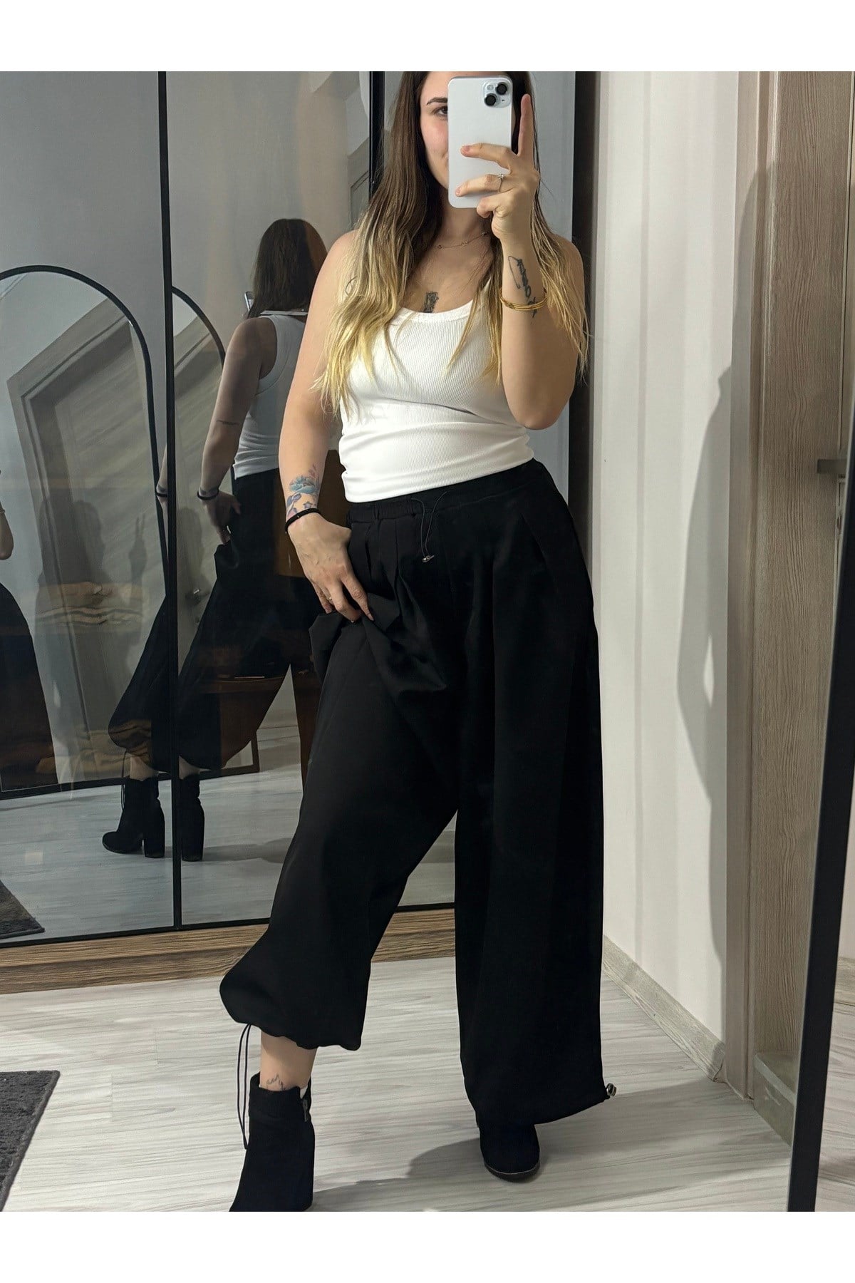 Siyah